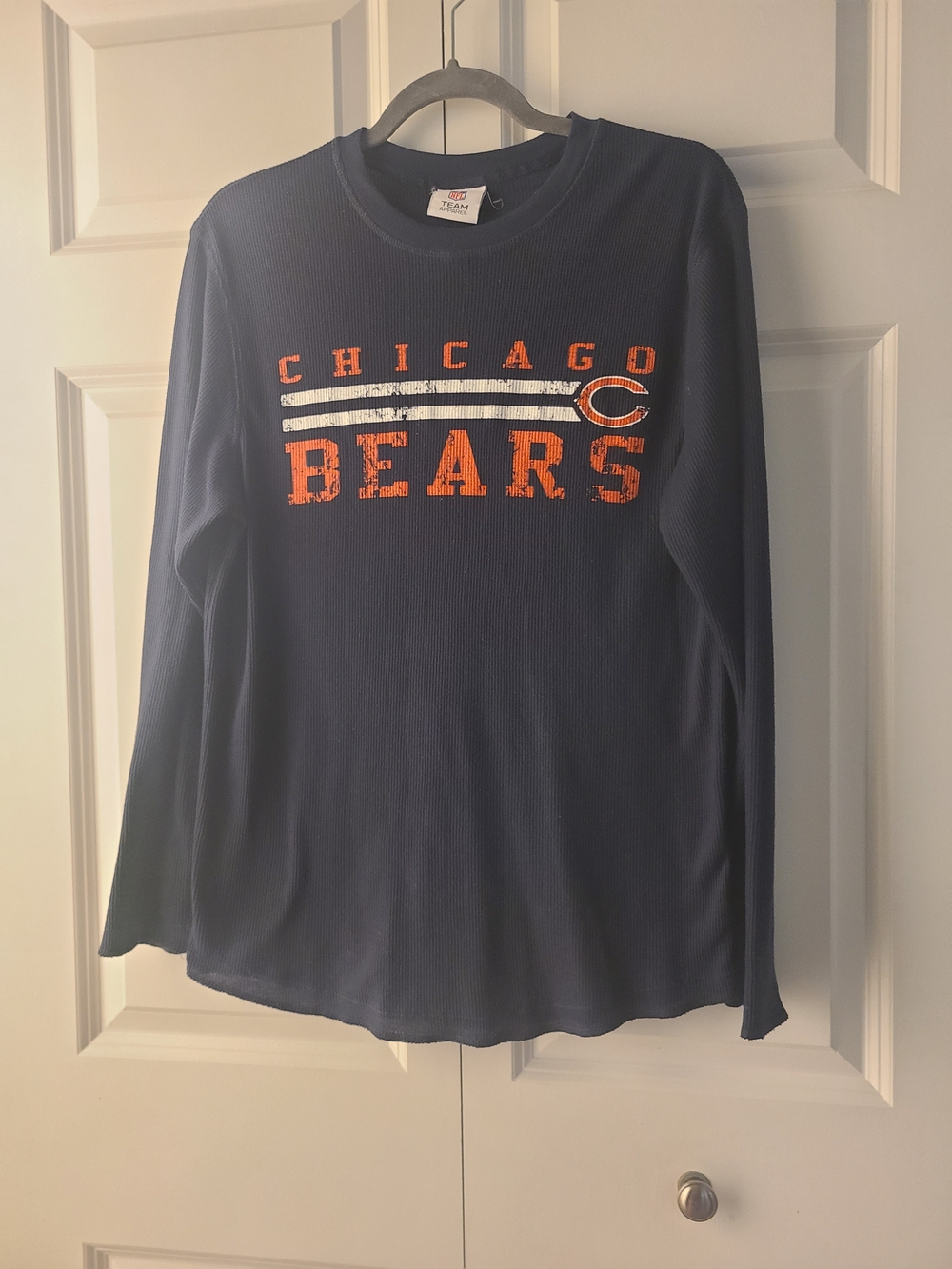 Chicago Bears Size Medium Navy Long-Sleeve Thermal Shirt